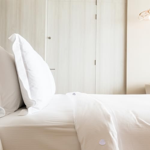 16Pcs Heart-Shaped Duvet Clips with Pins for Bedding and Curtains