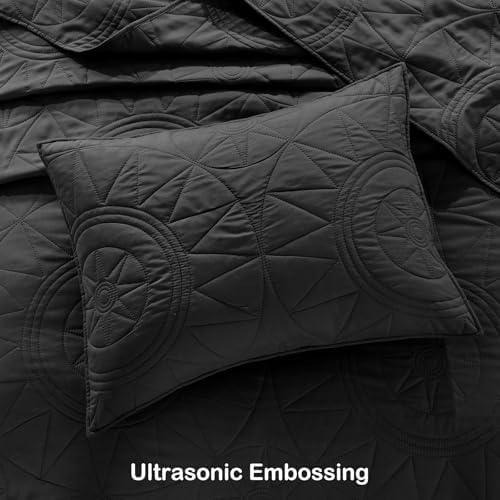 HORIMOTE HOME Queen Quilt Set - Black Microfiber Bedspread with 2 Shams