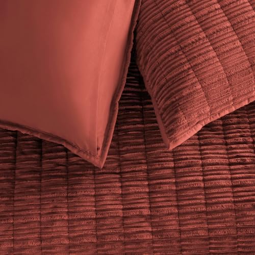 Wonderful Luxury Velvet Striped Quilt Set - King Size 106x94