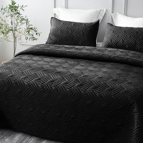Whale Flotilla Twin XL Quilt Bedding Set Black with 1 Pillow Sham