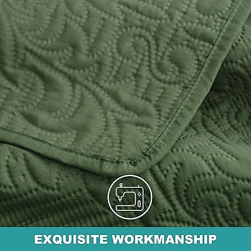 Hansleep Olive Green Quilt Queen Set - Damask Ultra Soft Bedspread 2 Pillow Shams