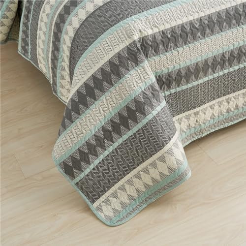 3 Piece Quilt Set King Size - Floral Geometric Pattern