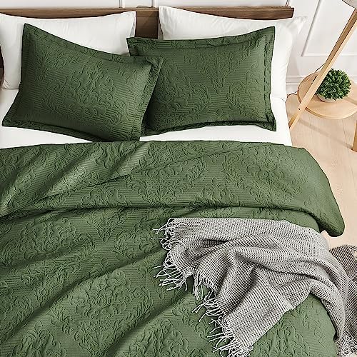 Hansleep Olive Green Quilt Queen Set - Damask Ultra Soft Bedspread 2 Pillow Shams