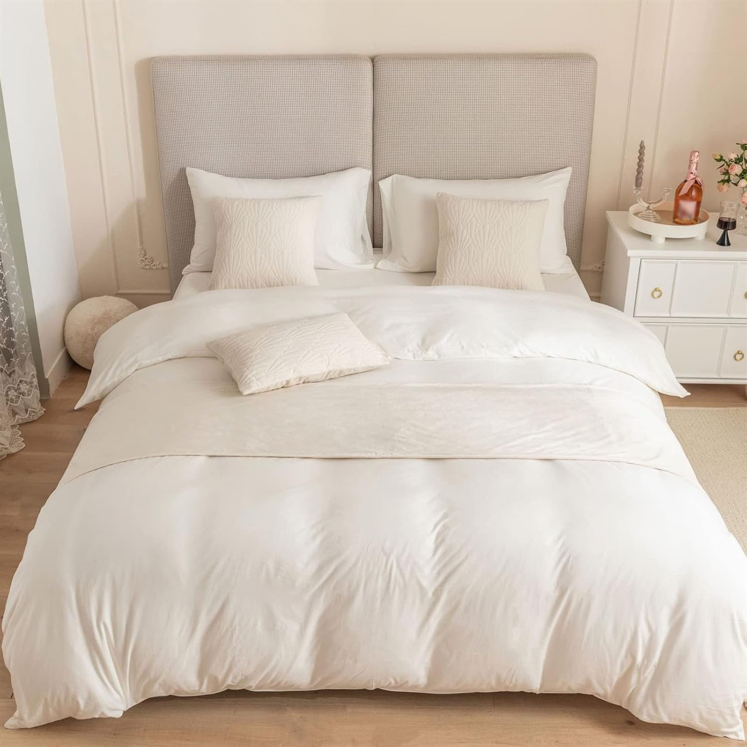Fudaiki Bed Runner Quilted Fleece King White Modern Bedding Scarf Protection