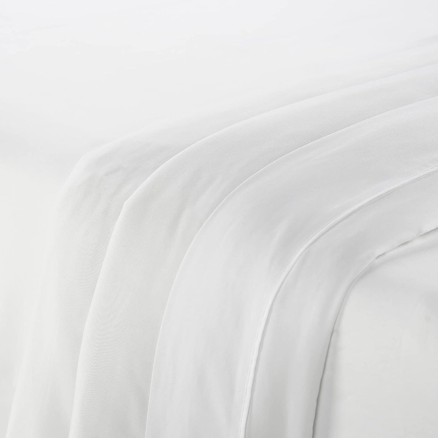 Serta Simply Clean 3-Piece Twin XL Bed Sheet Set White