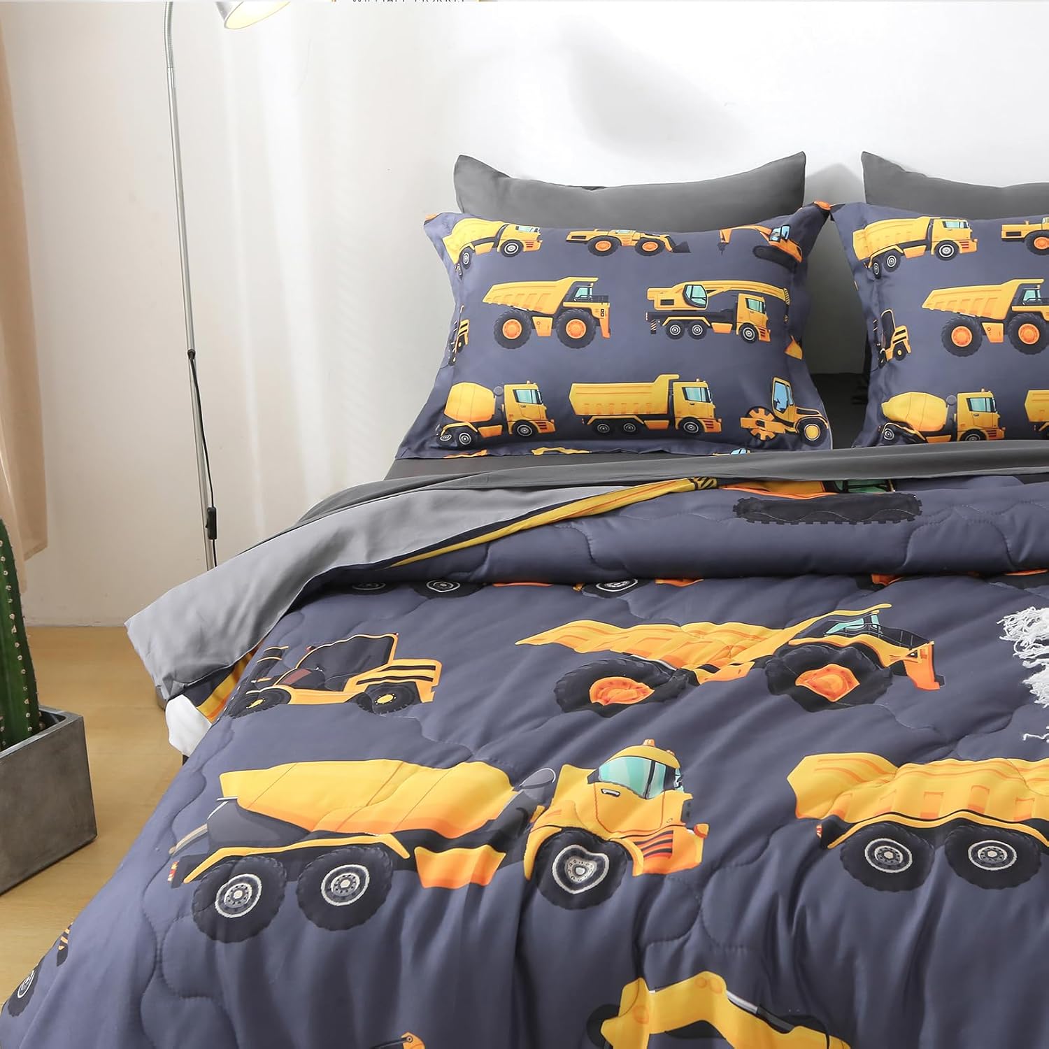Wajade 7 Piece Construction Truck Kids Comforter Set Twin Size