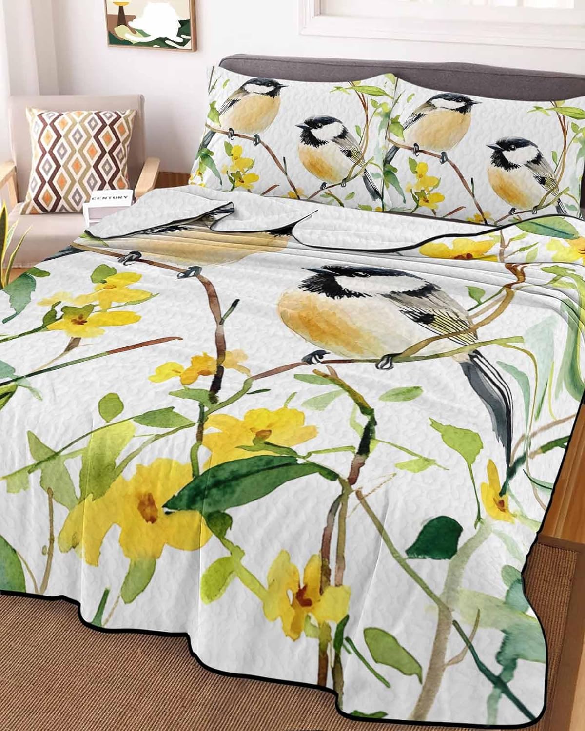 Chucoco Twin XL Quilt Bedding Set with Soft Coverlet and Pillow Shams