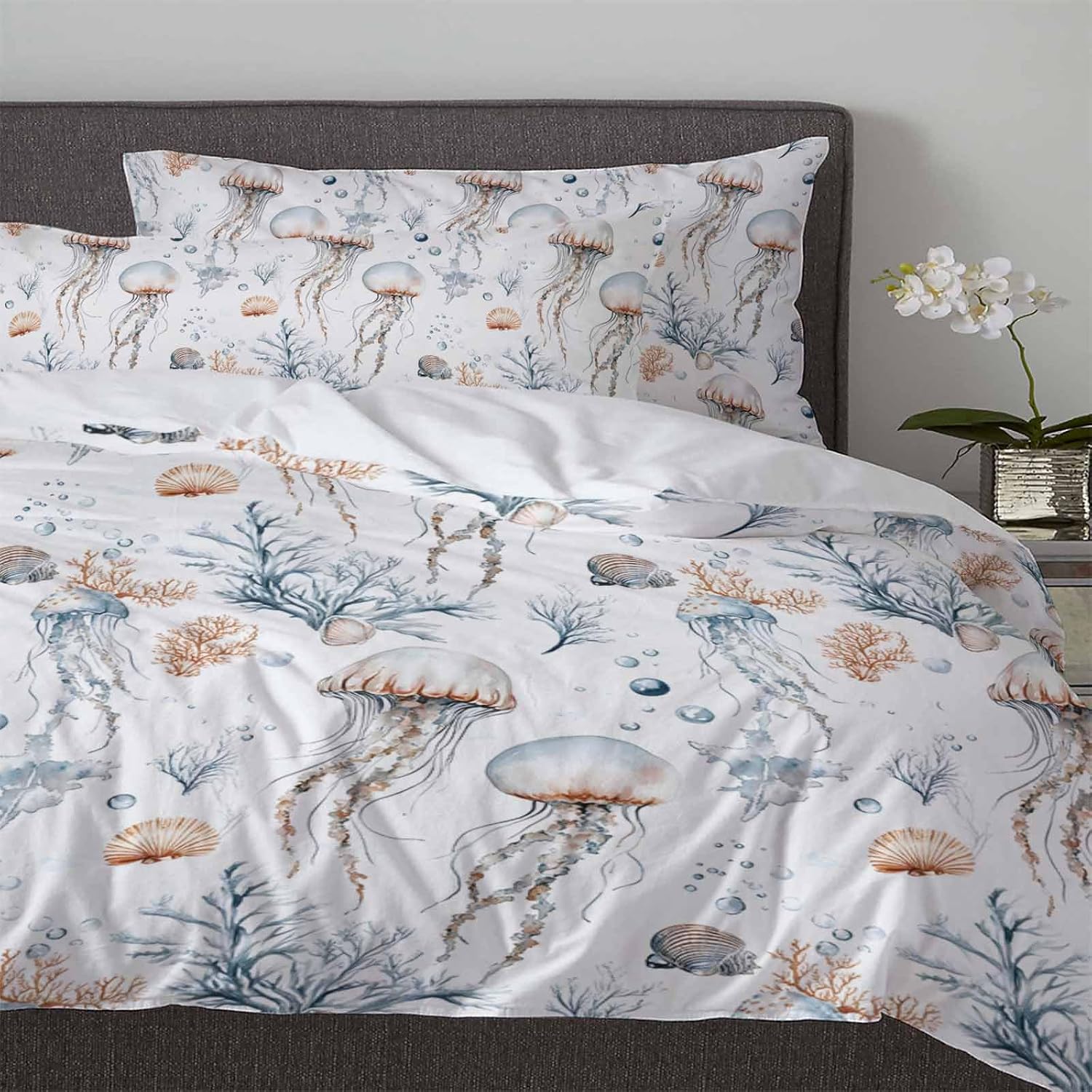 3-Piece Queen Duvet Cover Set with Zipper and Pillowcases 1