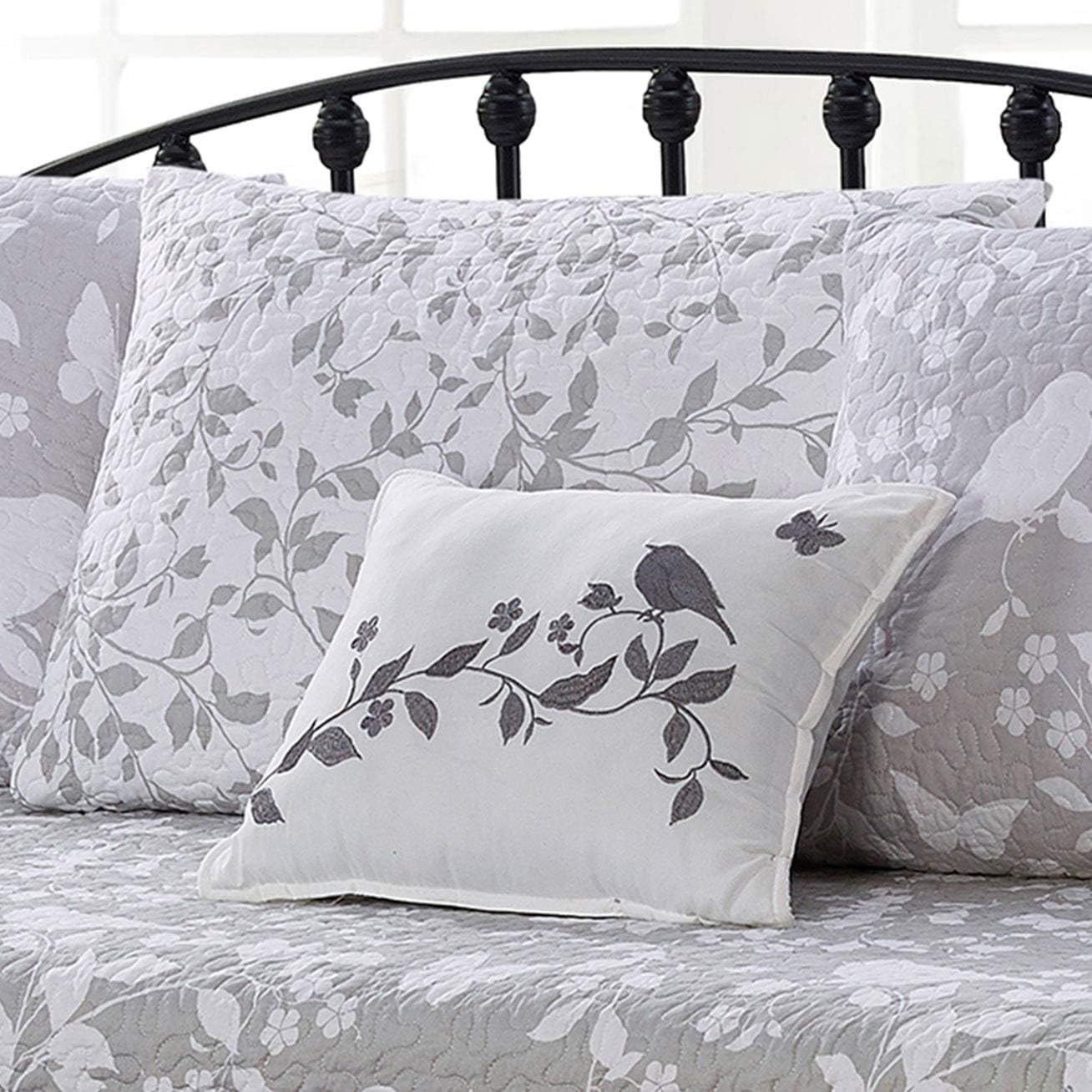 Home Soft Things Birdsong Gray Quilt Set Daybed Size