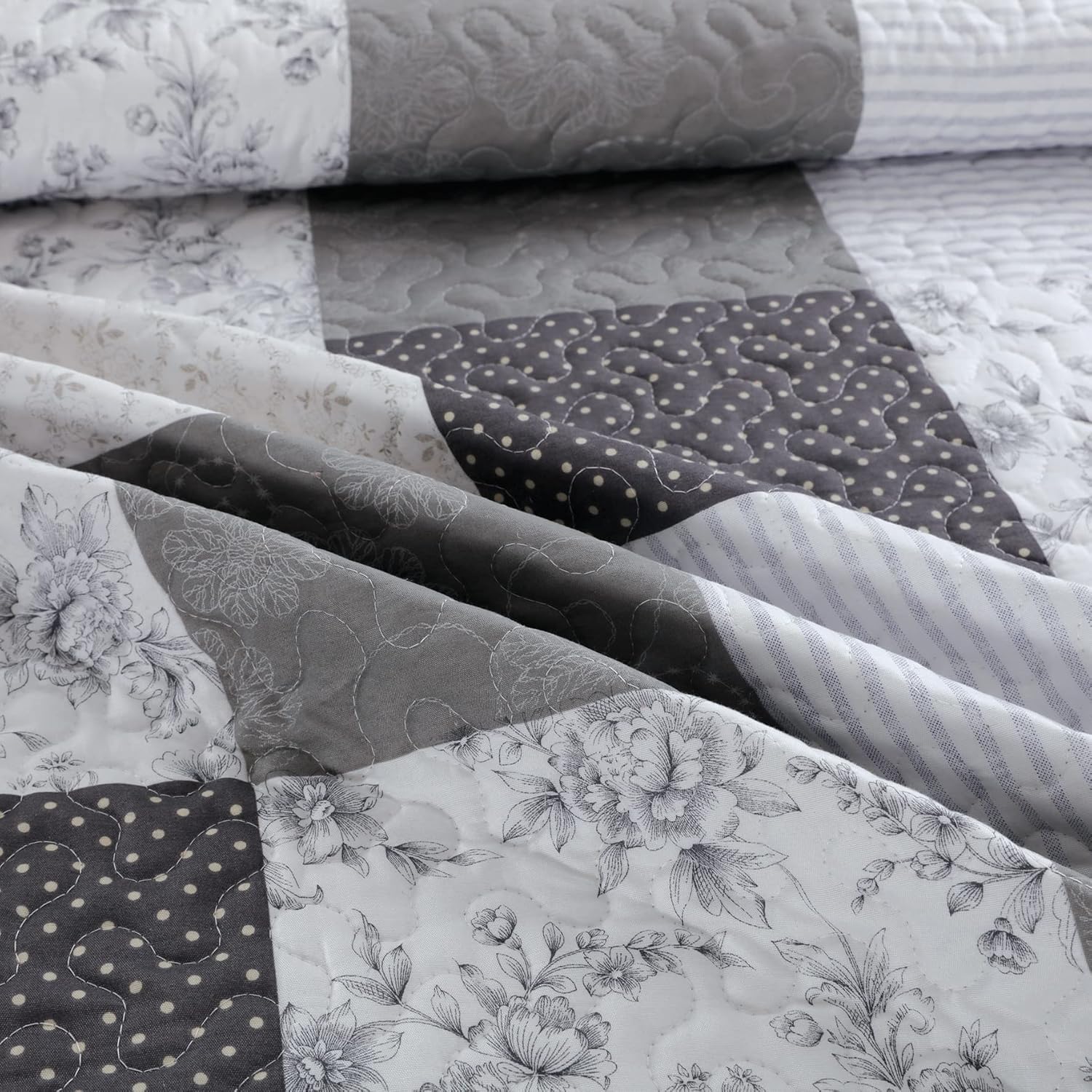 Jessy Home Modern Queen Bedspread Quilt Set - Grey Paisley Floral Plaid Reversible