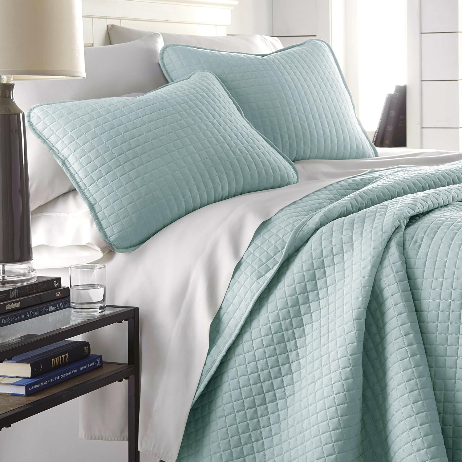 Southshore Fine Living Twin Quilt Set with Pillow Shams