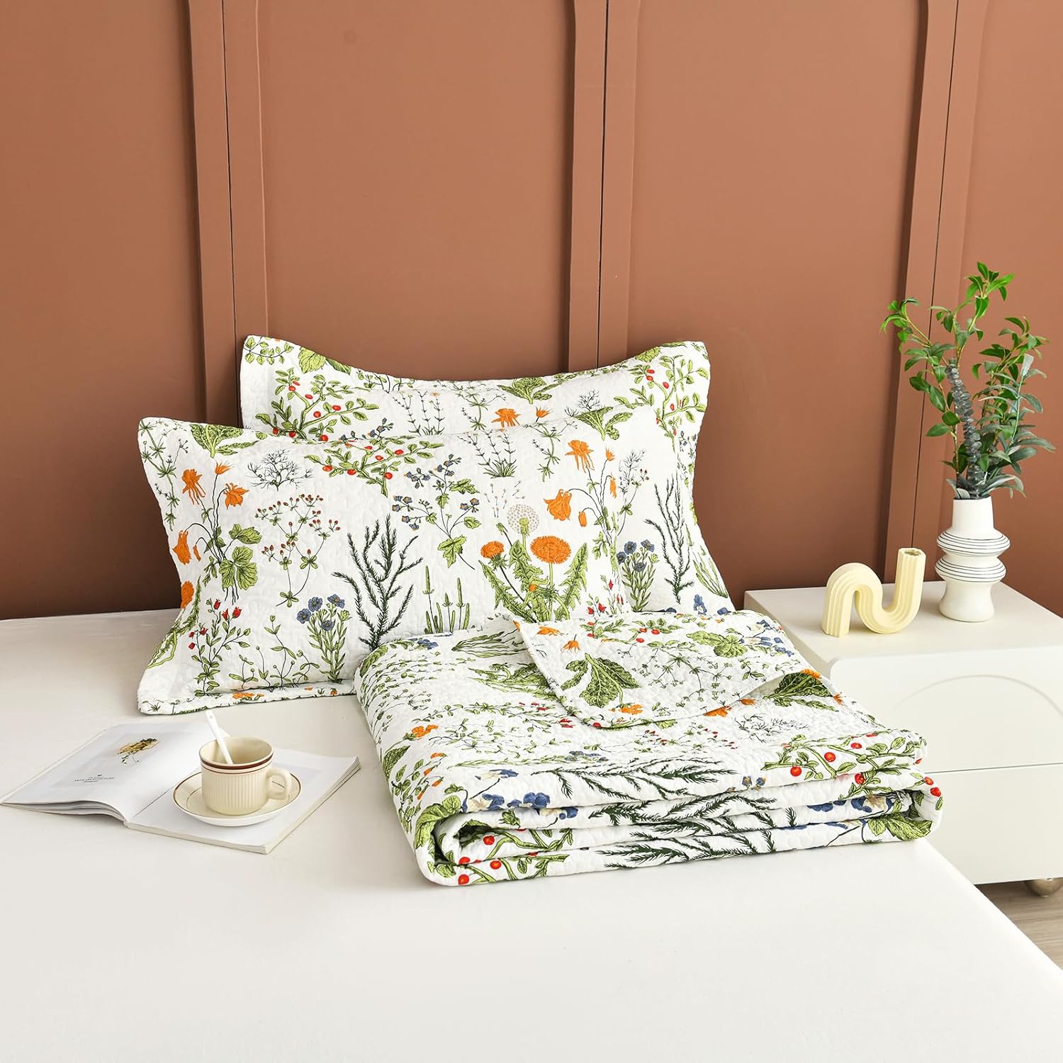 Lady Ann 100 Cotton Floral Queen Quilt Set - Yellow Flowers Leaves