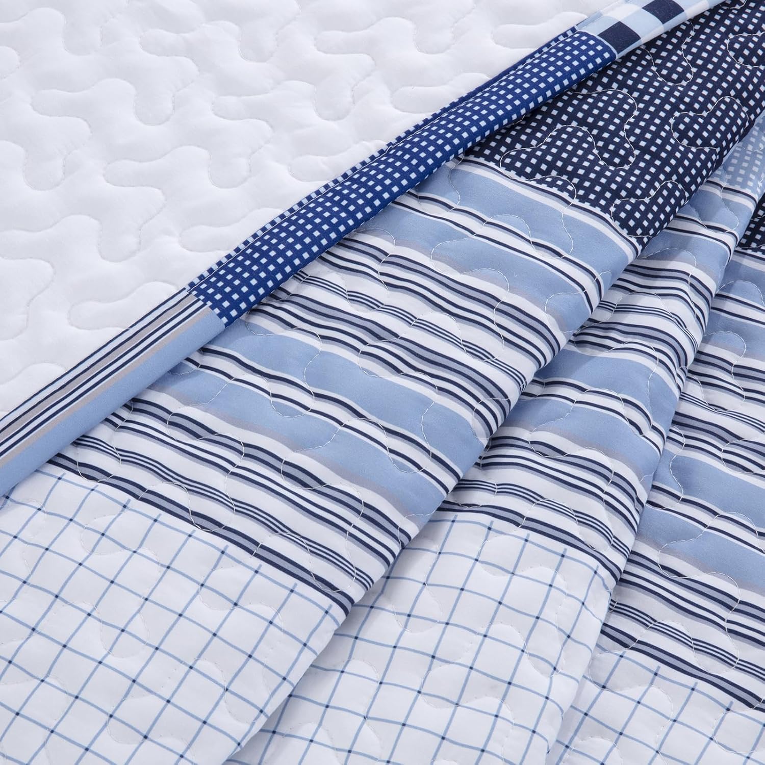HOMBYS Oversized Plaid Quilt Set with Pillow Shams
