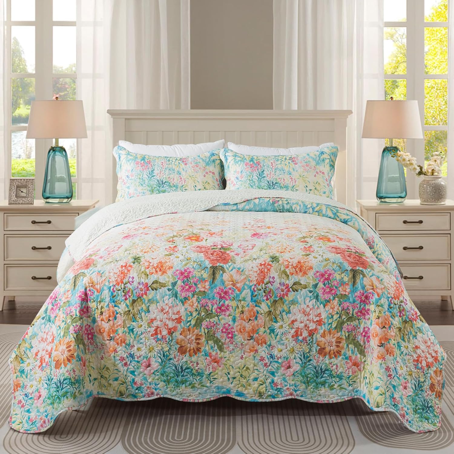 Travan Bedding Set - King Quilt Set with 2 Shams Dream Garden-Champagne
