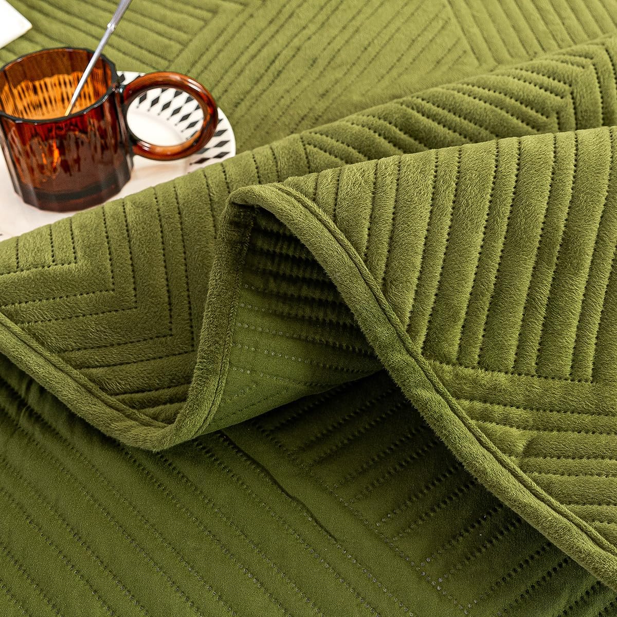 JiaPoem Quilt Set Bedspread - Lightweight Microfiber Coin Pattern 3 Piece