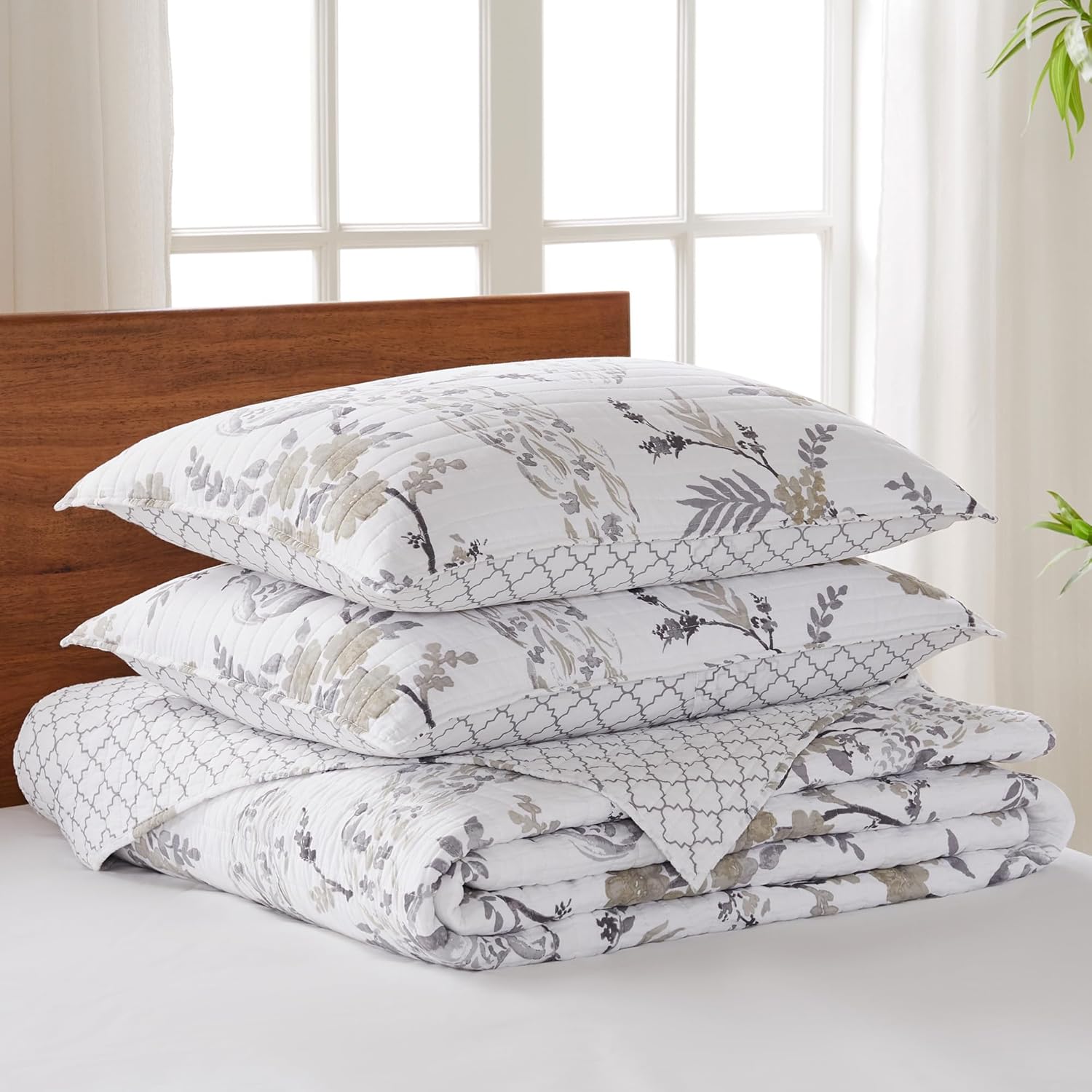 Levtex Home Pisa Bedspread Set King Size