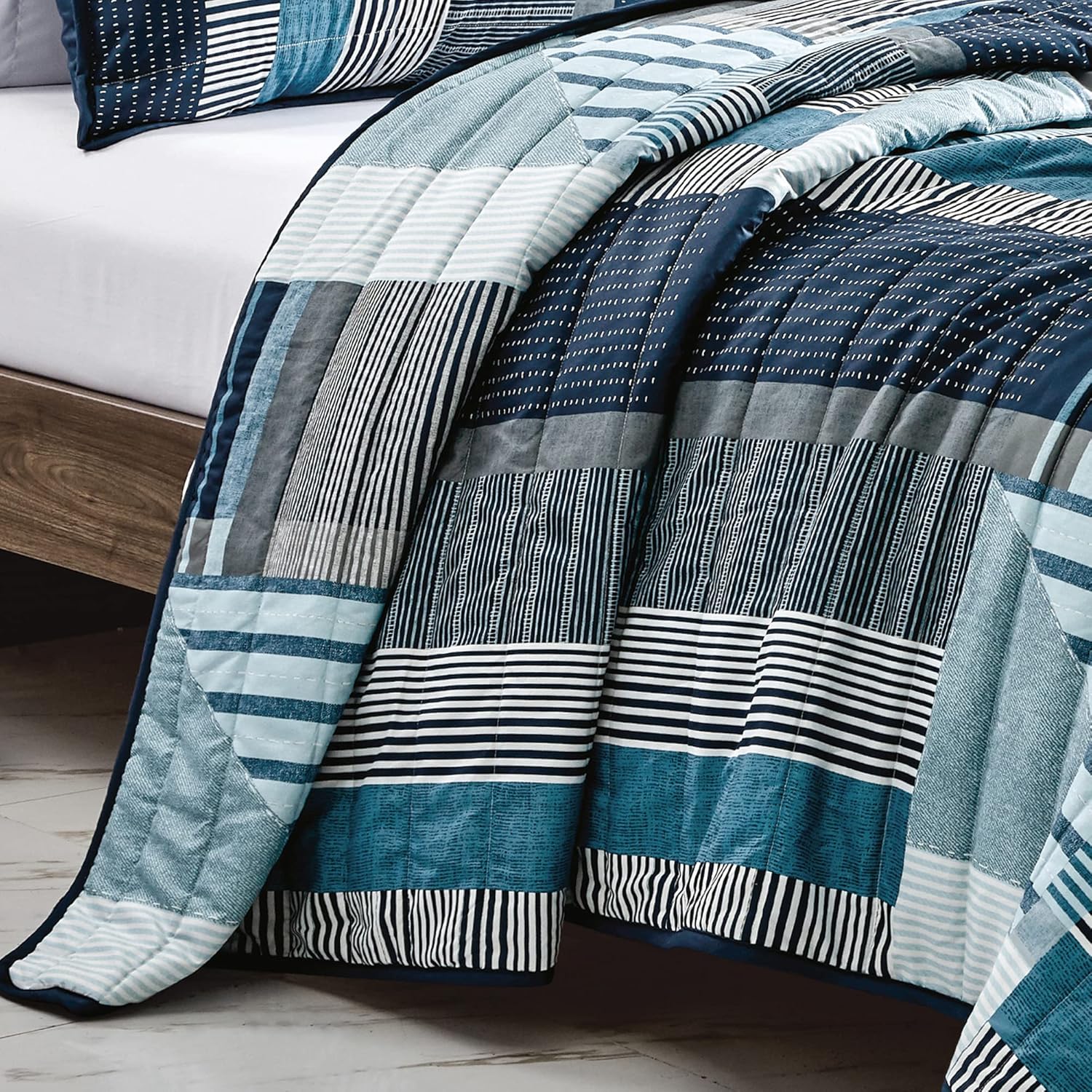 ESCA 3-Piece Reversible Checker Quilt Set Queen Size
