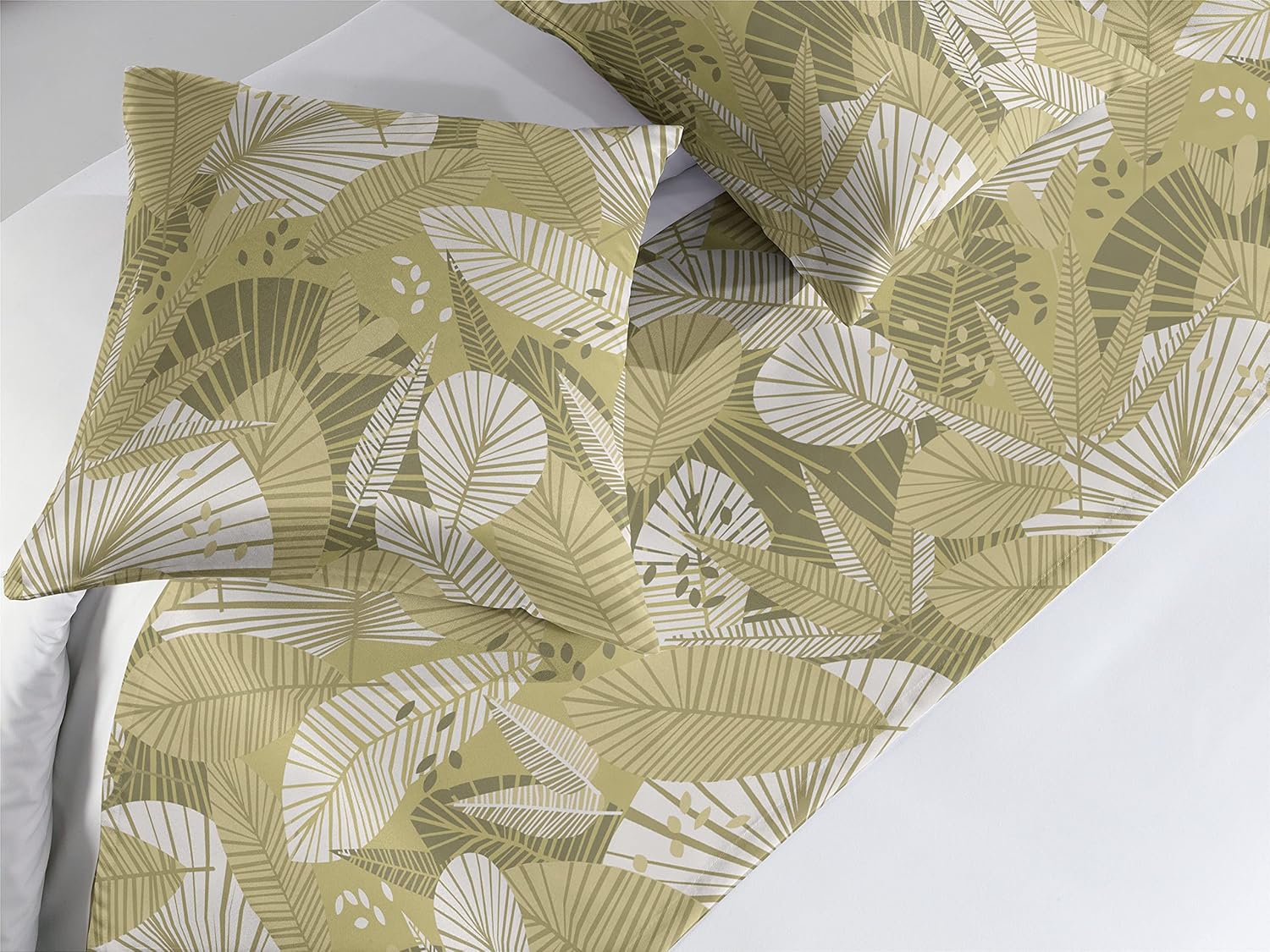 Ambesonne Tropical Bed Runner Set King Size Pale Khaki Army Green