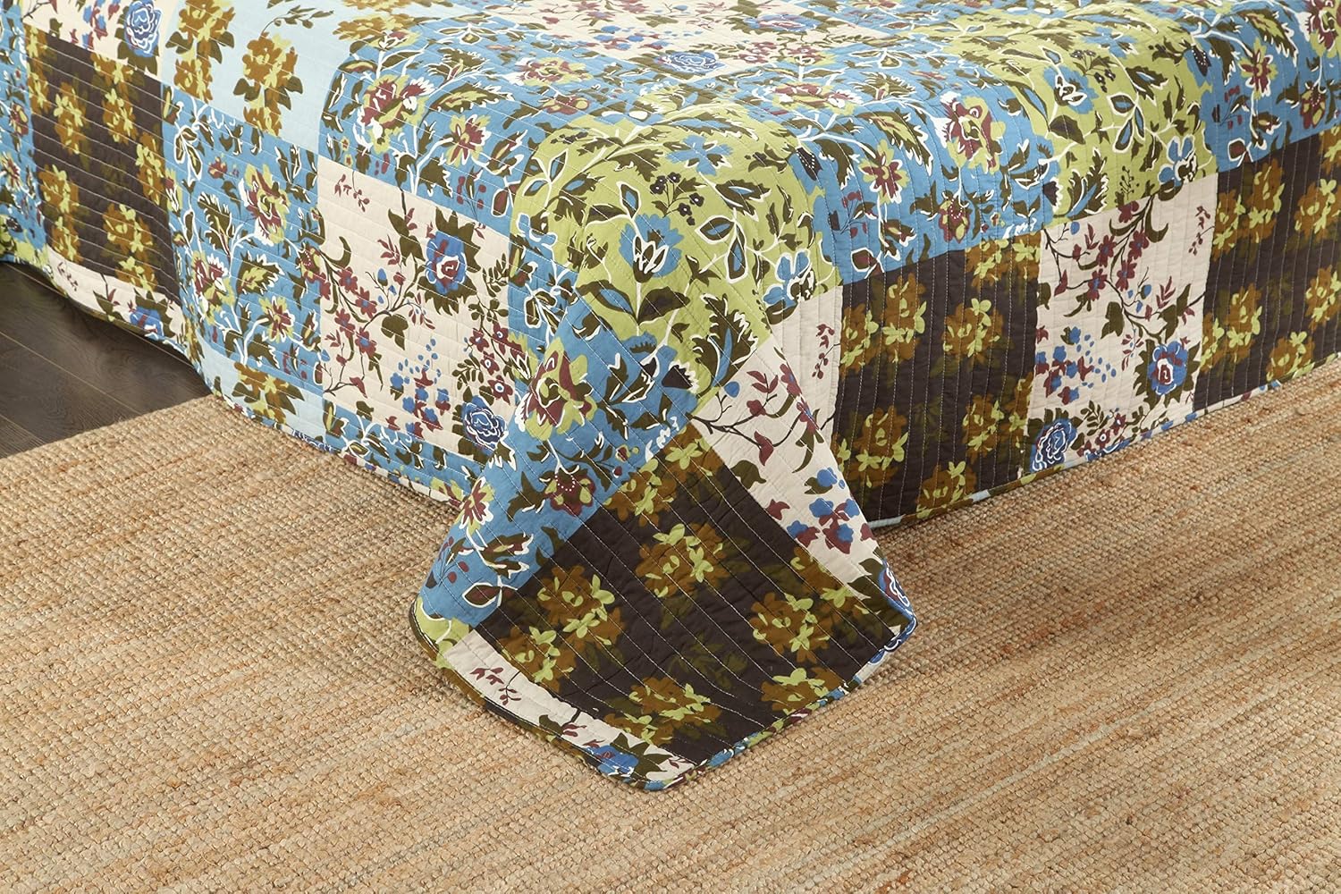 Tache Queen Quilt Set with Shams - Lost Forest