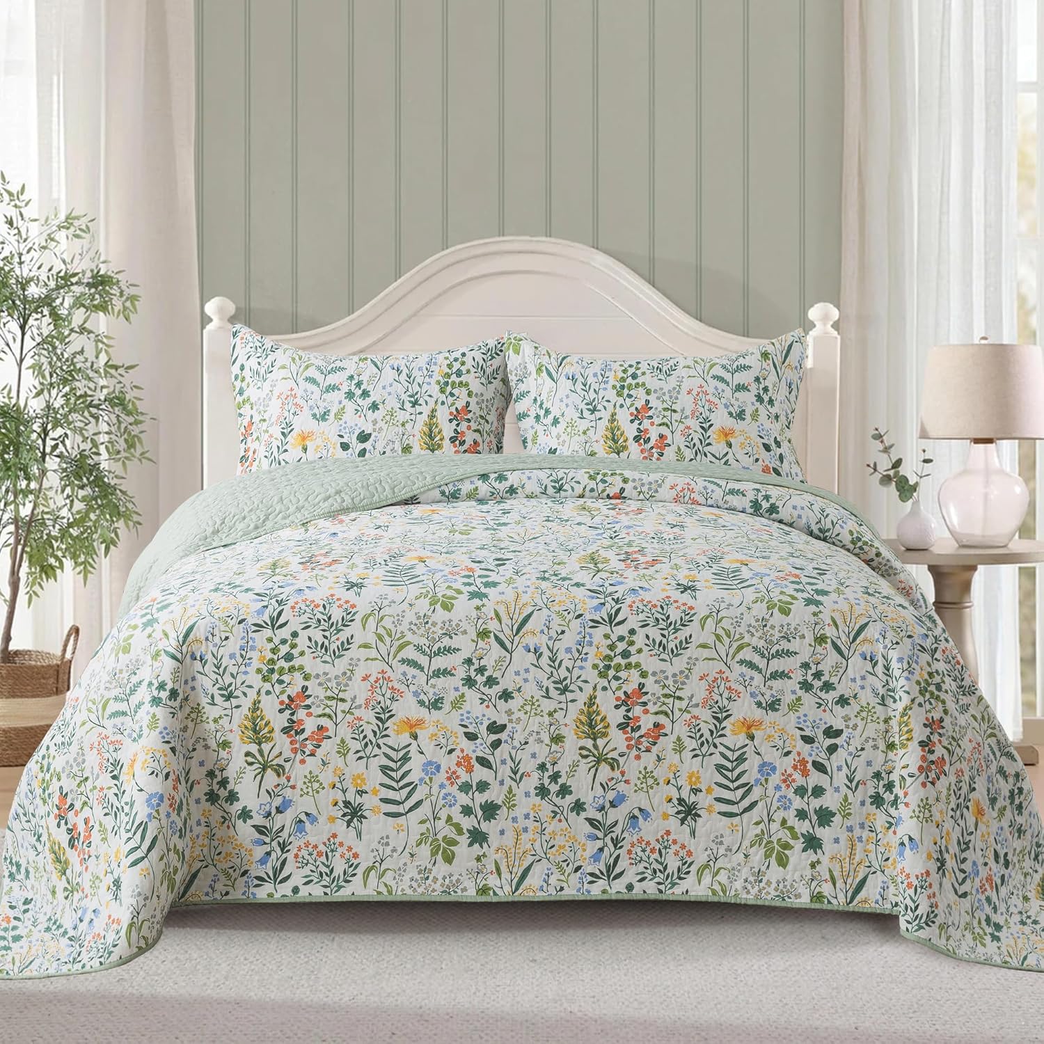Etwel Queen Quilt Bedding Set Soft Reversible Cotton Bedspread with 2 Pillow Shams