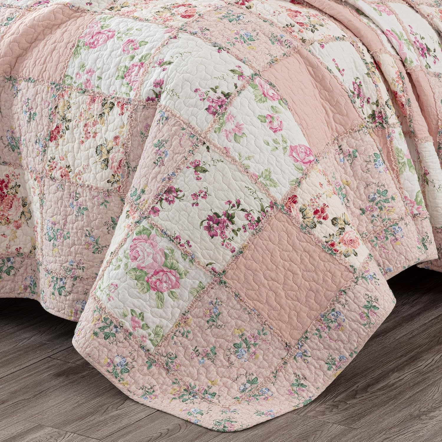 Chezmoi Abbi 3-Piece Pink Shabby Chic Quilt Set