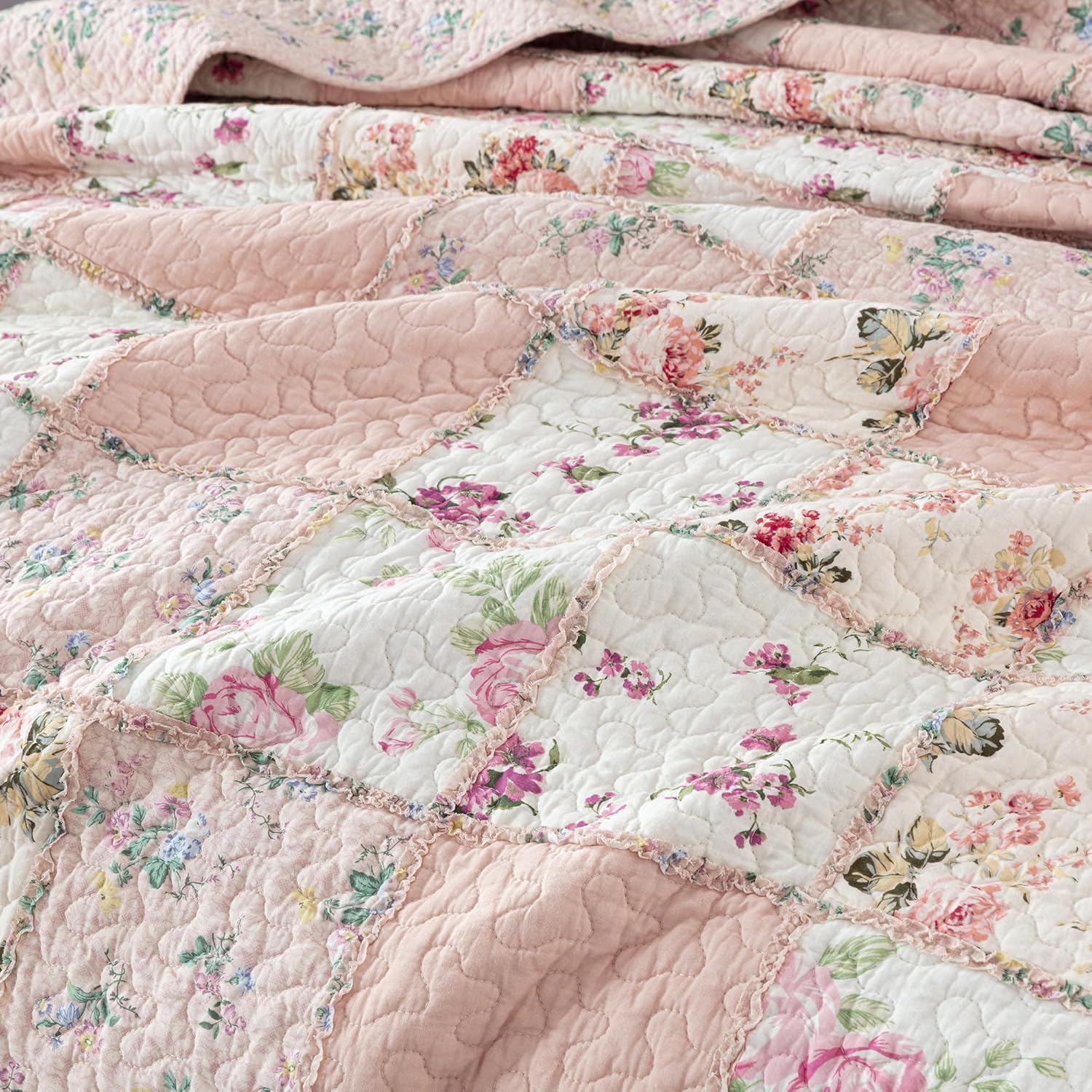 Chezmoi Abbi 3-Piece Pink Shabby Chic Quilt Set