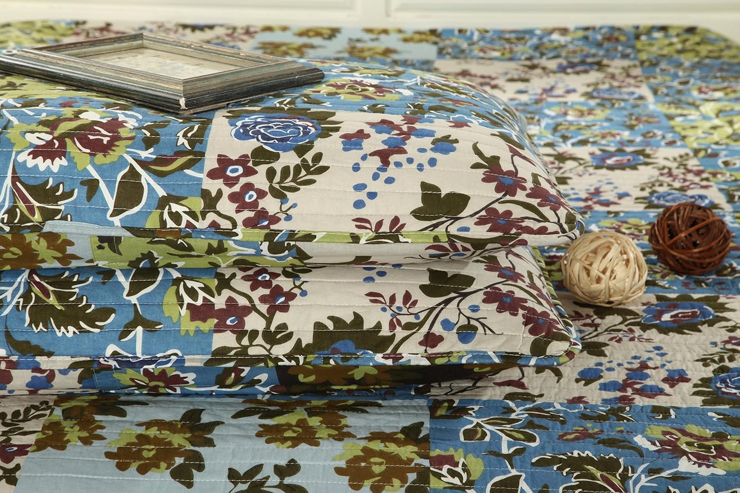 Tache Queen Quilt Set with Shams - Lost Forest
