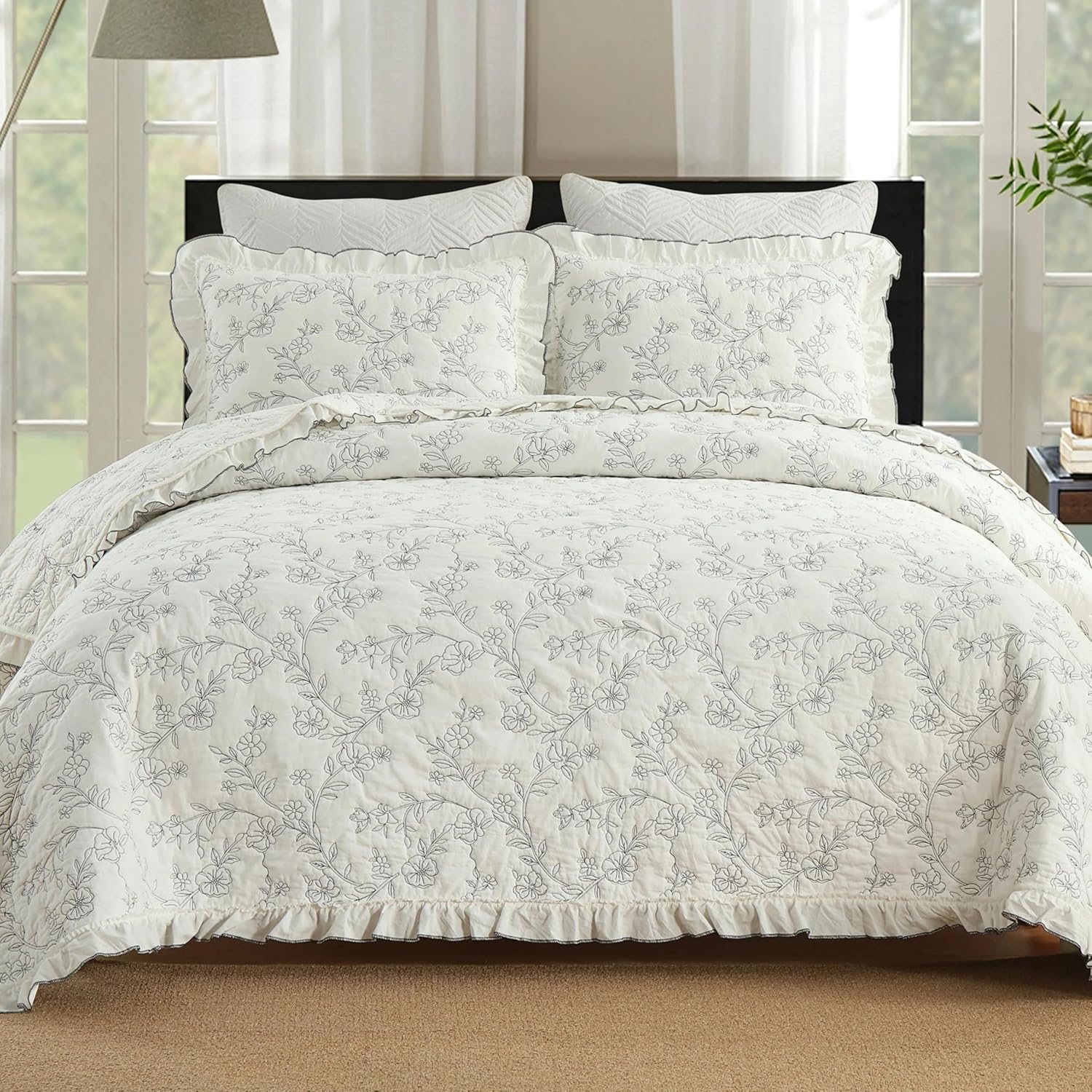 MarCielo 3-Piece Cotton Quilt Set with Embroidery
