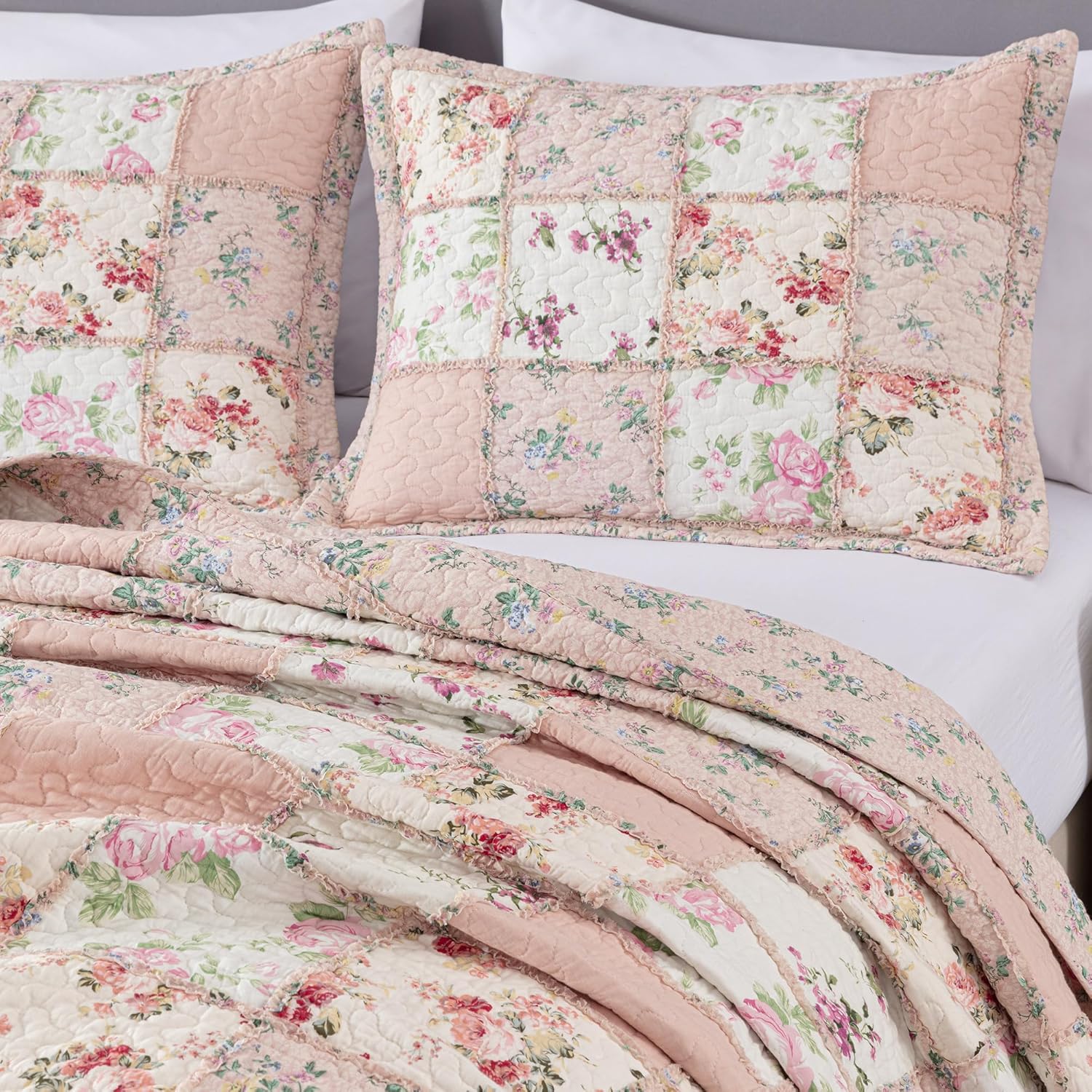 Chezmoi Abbi 3-Piece Pink Shabby Chic Quilt Set