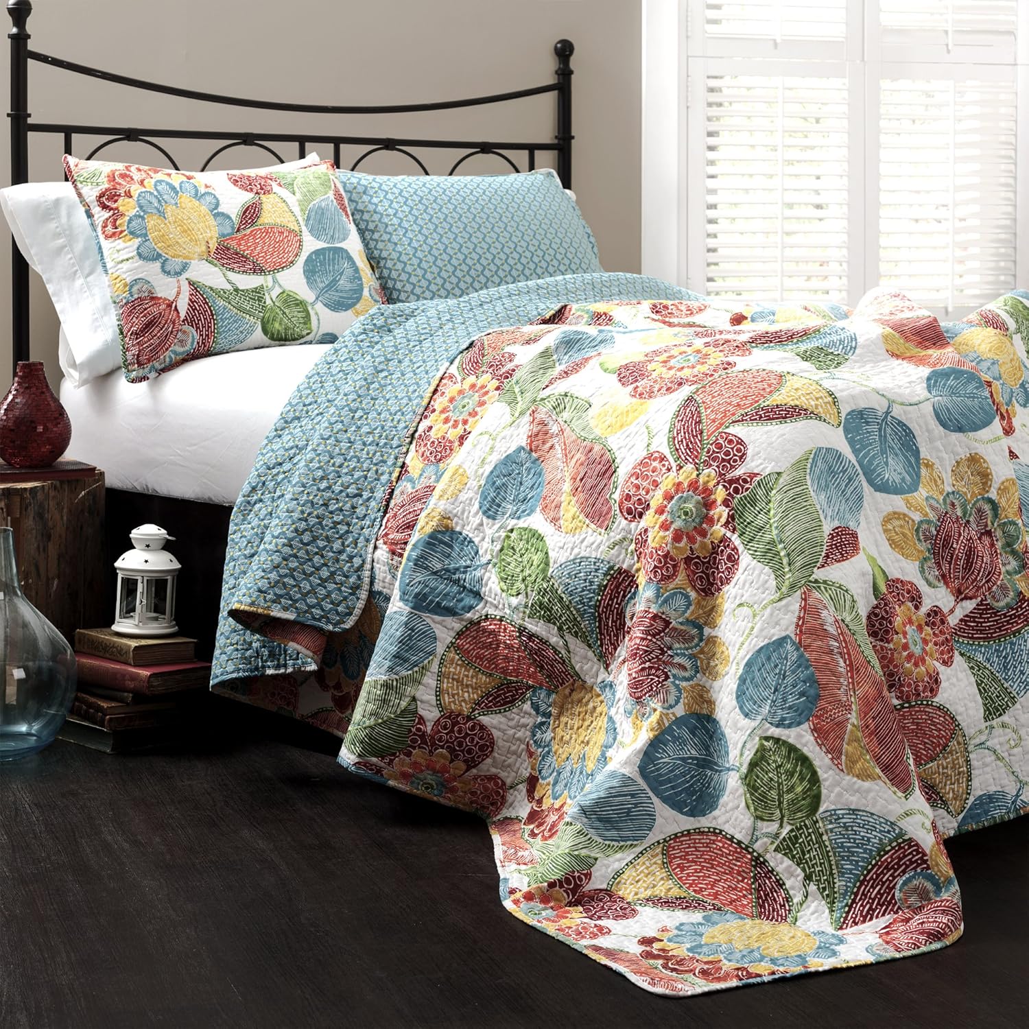Lush Decor Layla Quilt Floral Leaf Print King Set