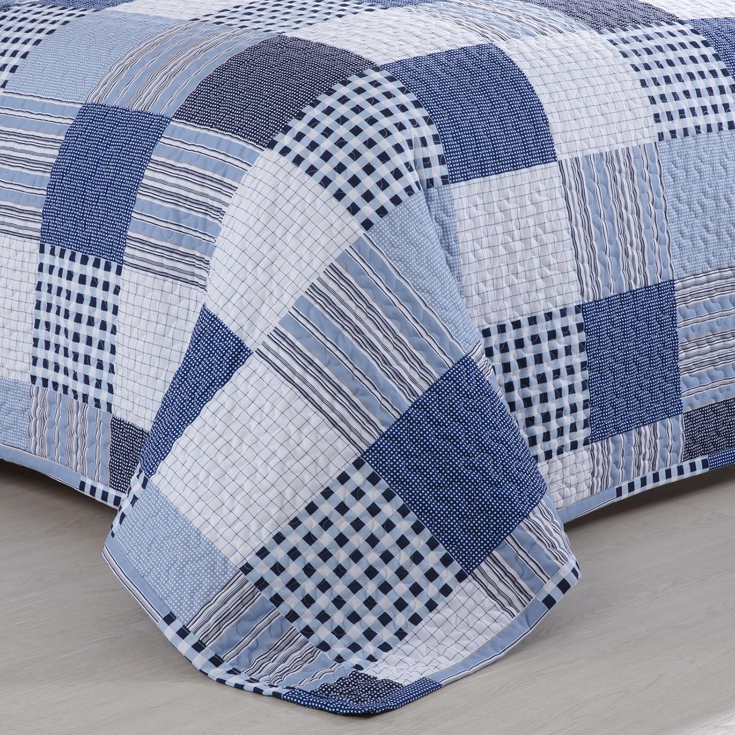 HOMBYS Oversized Plaid Quilt Set with Pillow Shams