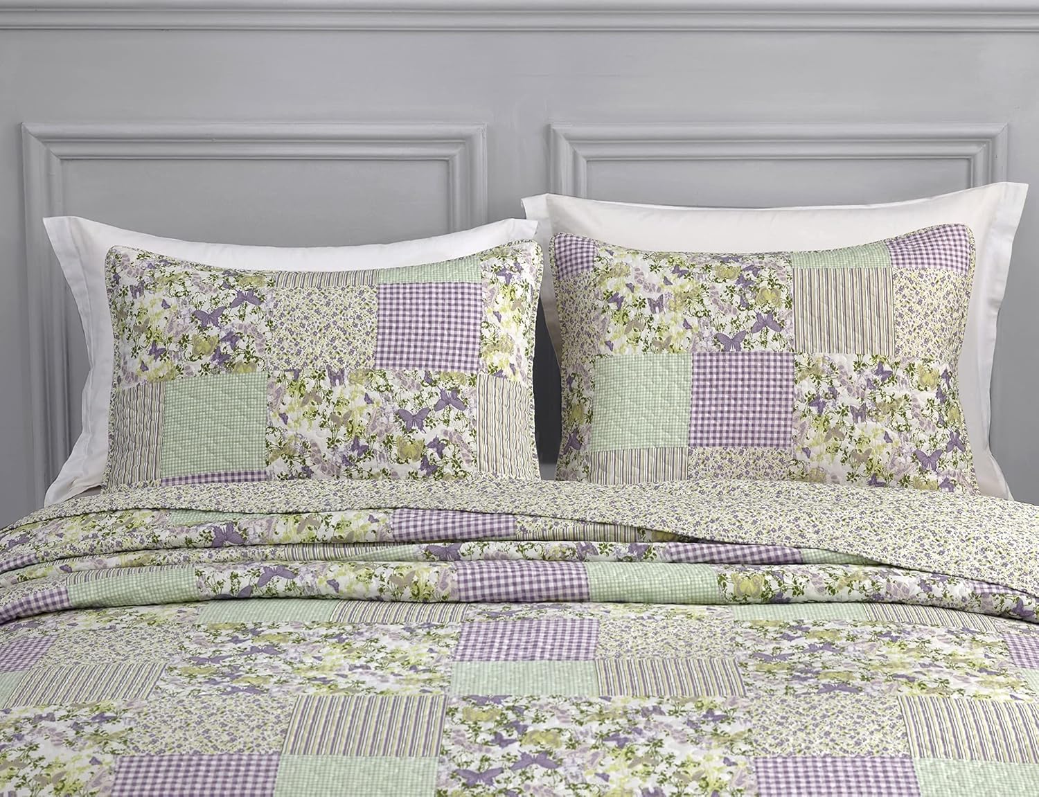 Chezmoi Daisy 3-Piece Quilt Set - Purple Butterfly Botanical Print